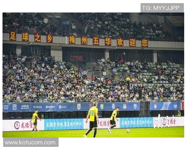 香港足球明星队精彩赛事回顾与球员表现分析